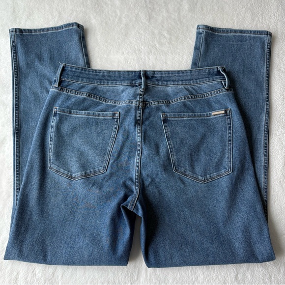 White House Black Market Women's Straight Leg Jeans - Picture 6 of 8